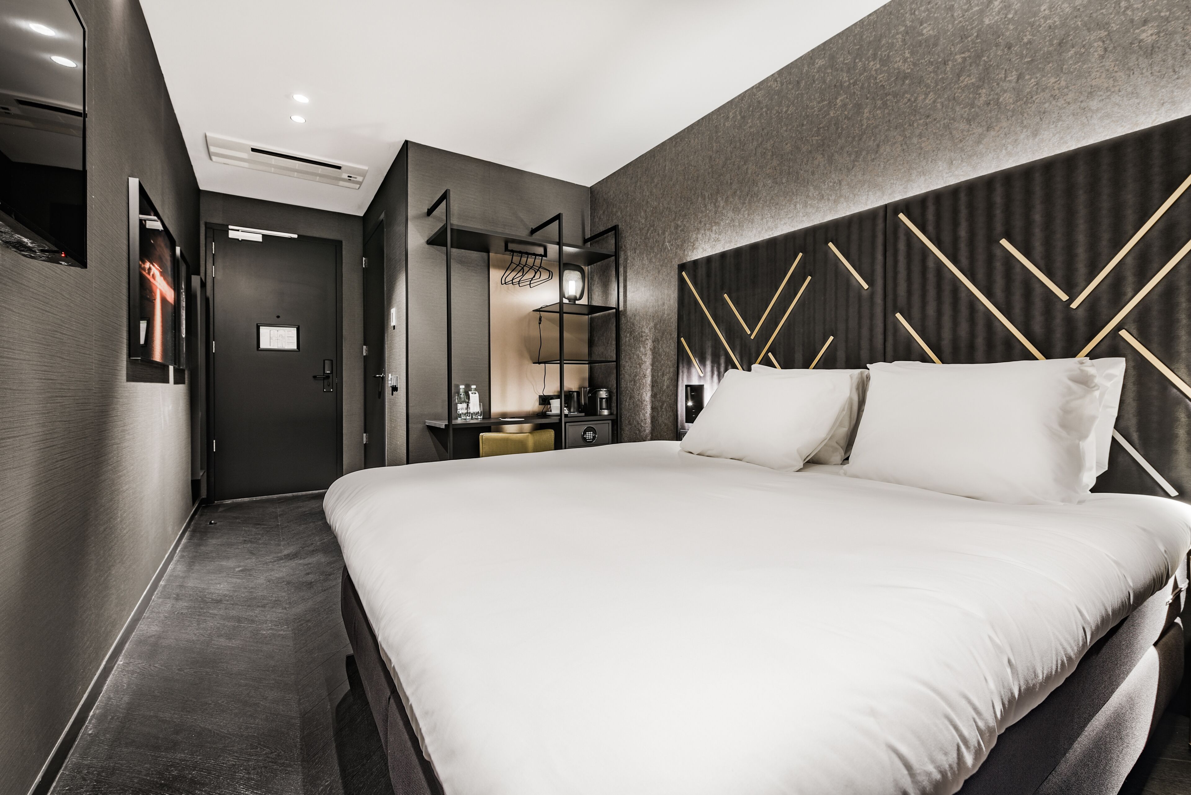 in-room safe, desk, iron/ironing board, free wifi