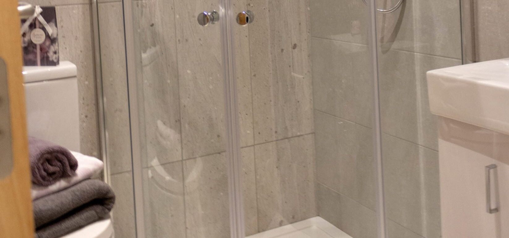 Bathroom shower