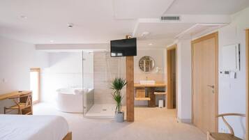 Standard Room | Allergikerbettwaren, Daunenbettdecken, Betten mit Memory-Foam-Matratzen