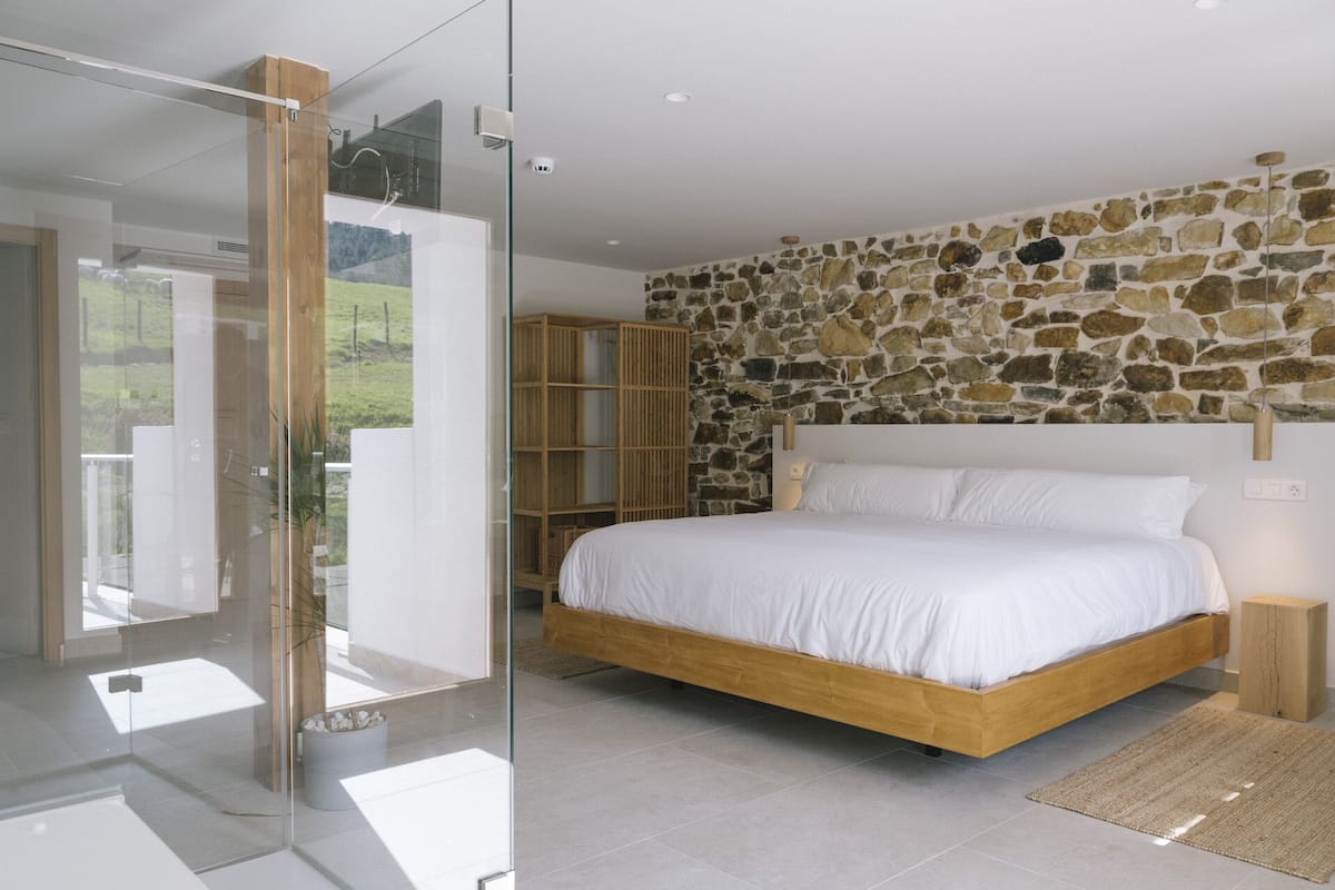 Superior Room | Hypo-allergenic bedding, down duvets, memory-foam beds, in-room safe