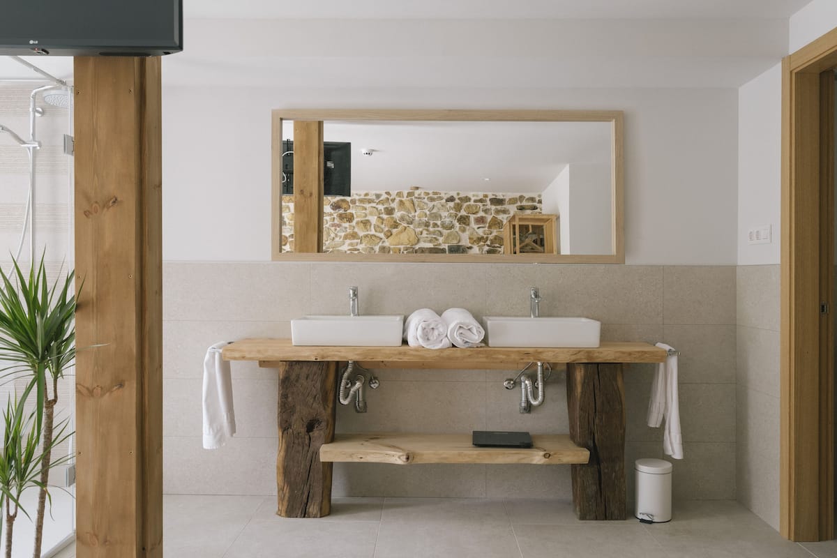 Superior Room | Hypo-allergenic bedding, down duvets, memory-foam beds, in-room safe