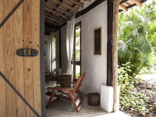 The Lion Cottage - Studio Uno - Charmante Suite in einem gemütlichen tropischen Garten