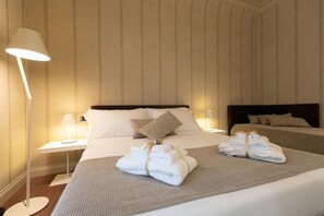 Habitación triple superior | Sábanas de algodón egipcio y ropa de cama de alta calidad