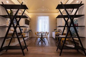 Free daily continental breakfast - B&B Palazzo Perrotta (Catania)