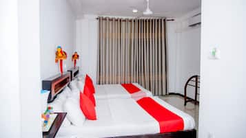 Family Twin Room | Premium bedding, desk, laptop workspace, soundproofing