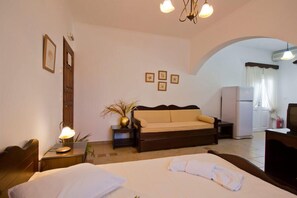 Studio, Sea View | In-room safe, free WiFi, bed sheets - Nikos Sea view apts Milos (Milos)