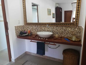 Hair dryer, towels