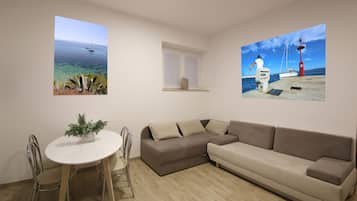 Apartment, 1 Bedroom | Living room