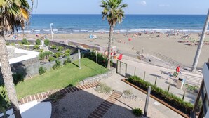 Unclassified image, 2 of 20, button - Beachfront Apartment at the San Agustin Beach (San Bartolomé de Tirajana)