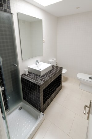 Bathroom - Beachfront Apartment at the San Agustin Beach (San Bartolomé de Tirajana)