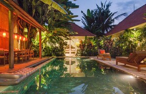 Piscina externa