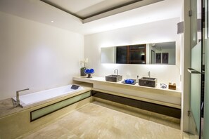 Vila, 4 kamar tidur | Kamar mandi | Pengering rambut, handuk, sabun, dan sampo