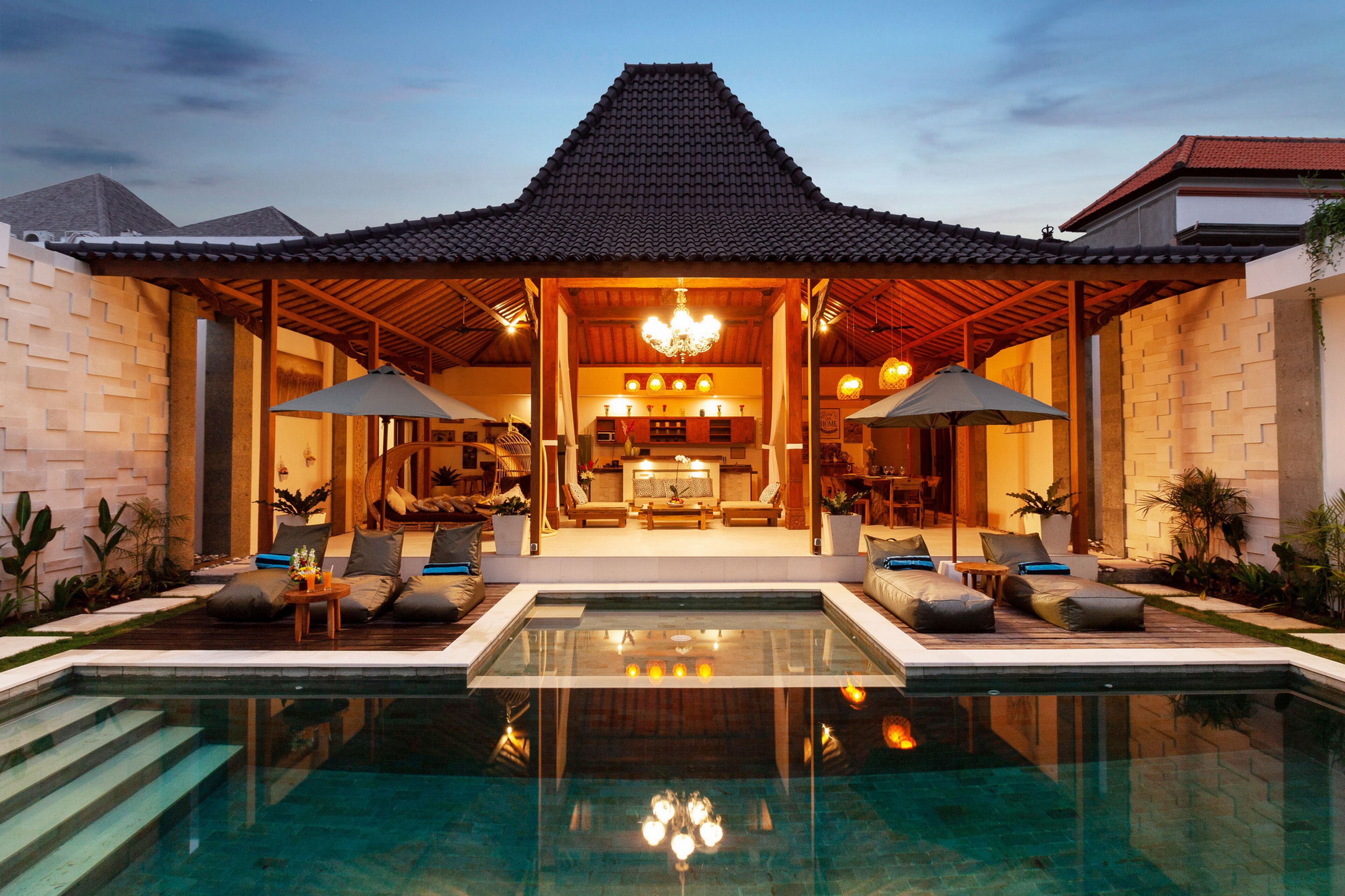 Front of property - evening/night