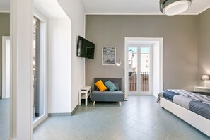 1 bedroom, desk, iron/ironing board, WiFi