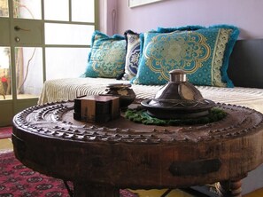 Classic Cabin | In-room dining - Love & Lemons (Yesod HaMa'ala)