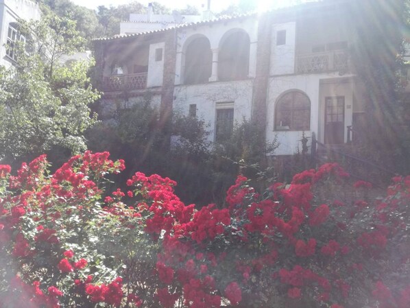Front of property - Little House With Fireplace And Terrace In Natural Environment (Aracena)