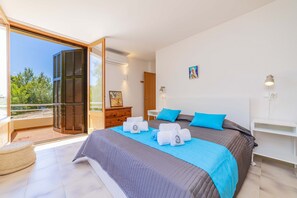 4 Schlafzimmer, Bügeleisen/Bügelbrett, kostenloses WLAN, Bettwäsche