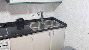 Private kitchen - Apartment in Fragoso Street, Very Spacious and Close to Samil (Vigo)