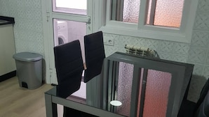 Dining - Apartment in Fragoso Street, Very Spacious and Close to Samil (Vigo)