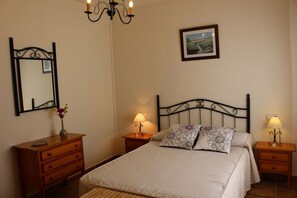 Ferienhaus, 2 Schlafzimmer, Raucher, Balkon | 2 Schlafzimmer