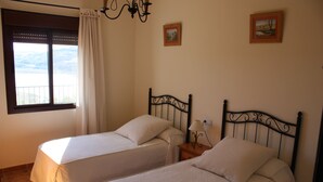 Maison, 2 chambres, fumeurs, balcon | 2 chambres