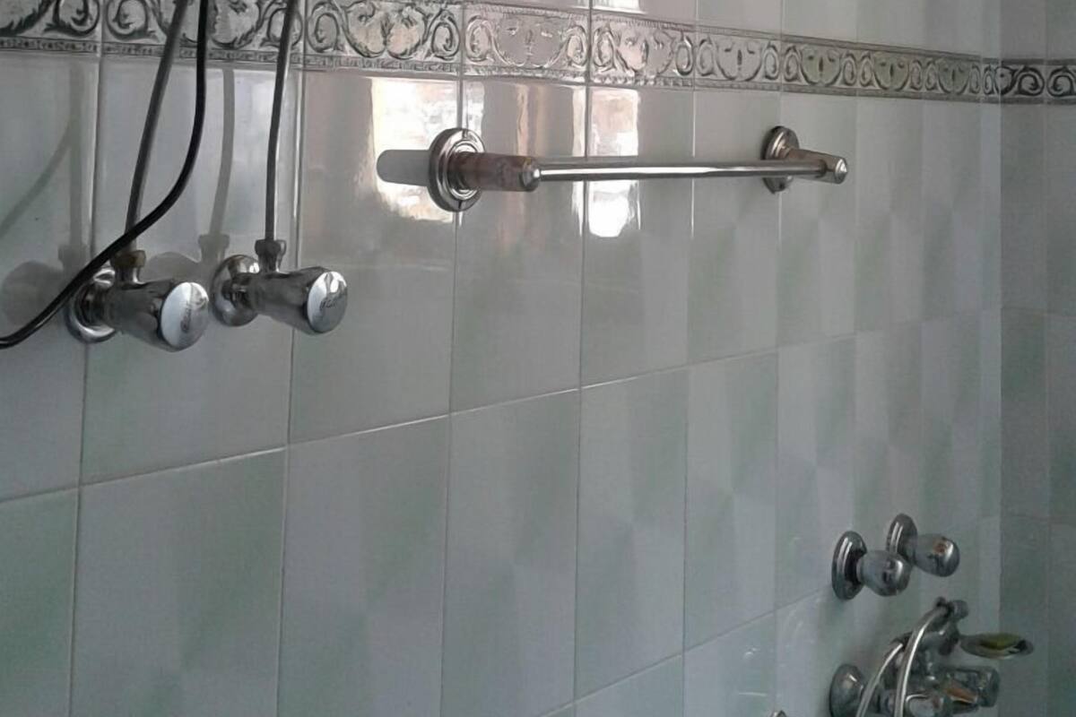 Deluxe Double Room | Bathroom