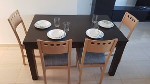Appartement, 2 chambres | Restauration