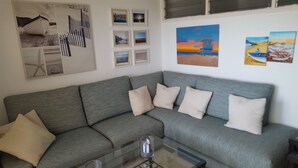 Living area - Apartment on the First Line of the Beach of Las Burras With sea Views (San Bartolomé de Tirajana)