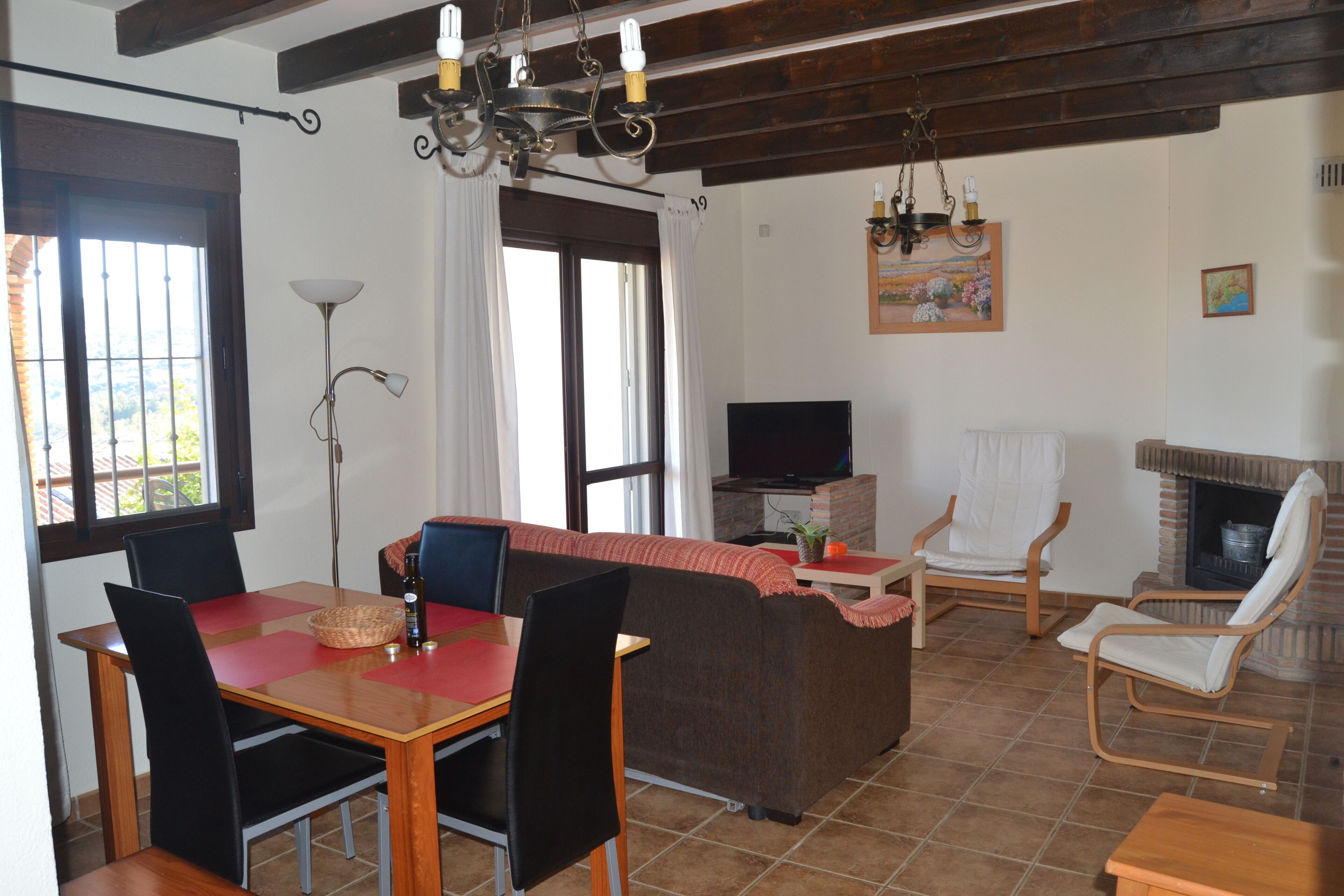 House, 2 Bedrooms, Smoking, Balcony | Dining