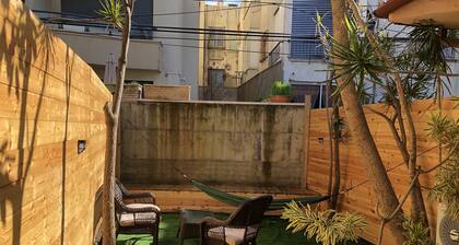 Stylish apt next to bograshov