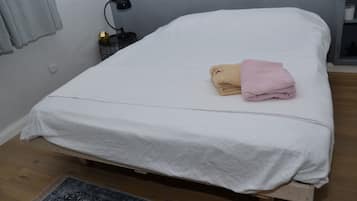 Junior Apartment, Ground Floor | 1 bedroom, free WiFi, bed sheets