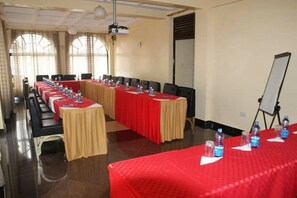 Meeting facility - Elsa Hotel (Meru)