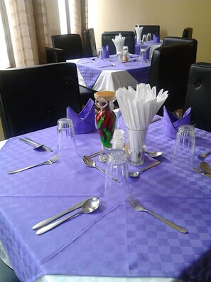 Breakfast, lunch and dinner served - Elsa Hotel (Meru)