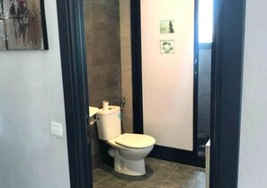 Douche, bidet