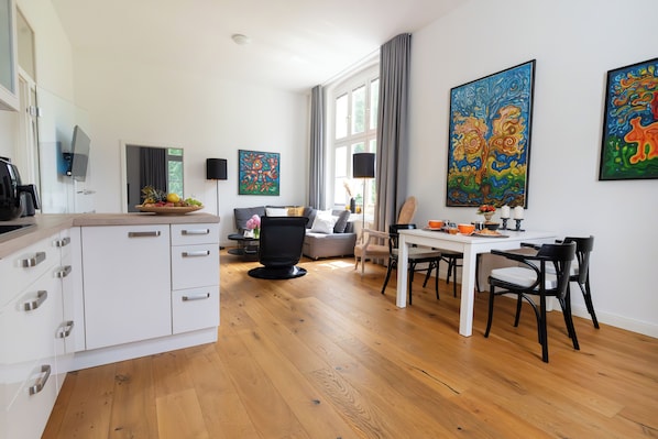 Sviitti, 1 makuuhuone (Schloss; Incl. 65 EUR Cleaning Fee) | Ruokailu omassa huoneessa