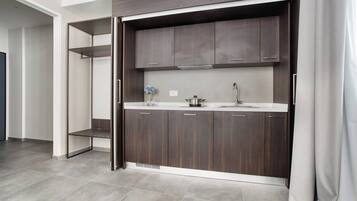 Standard Studio | Private kitchen | Fridge, espresso maker