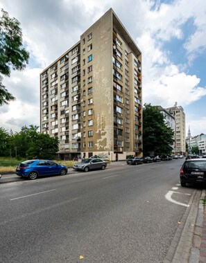 Front of property - Warsaw Concierge Silver Apartment (Warsaw)
