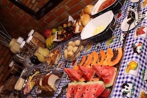 Ilmainen päivittäinen buffetaamiainen 