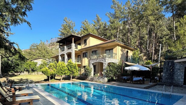 Front of property - Alp Inn Butik Otel (Marmaris)