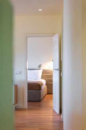 LÀgenhet Superior - 2 sovrum | 1 sovrum, allergitestade sÀngklÀder och memory foam-madrasser