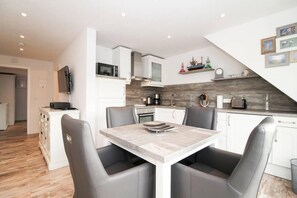 Condo | In-room dining