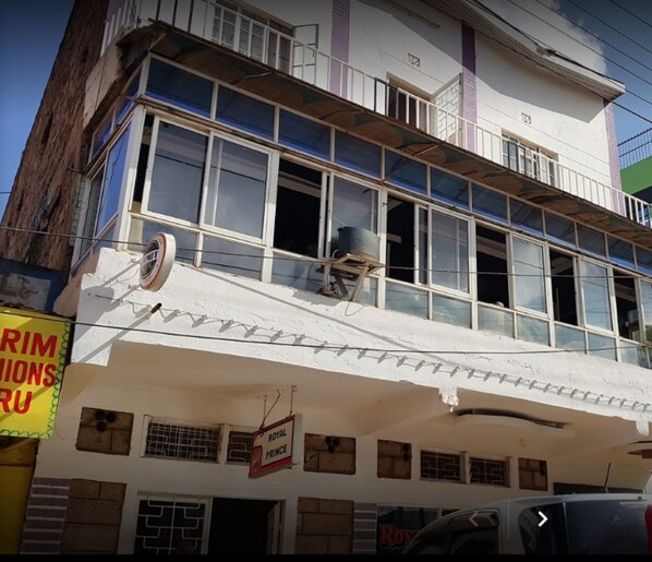 Fachada de la propiedad