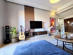 1 chambre, fer et planche à repasser, Wi-Fi gratuit, draps fournis