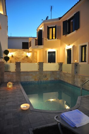 Piscine extérieure