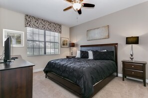 6 bedrooms, iron/ironing board, WiFi, bed sheets