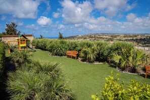 Garden - Villa Munqar (Zurrieq)