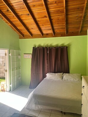 6 Schlafzimmer, Bügeleisen/Bügelbrett, Reisekinderbett, kostenloses WLAN