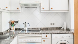 Fridge, microwave, cookware/dishes/utensils - Beautiful Touristic Apartment in Front of the Beach Samil 55 2nd Floor (Vigo)