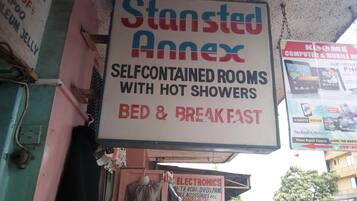 EntrĂ©e de lâhĂ©bergement