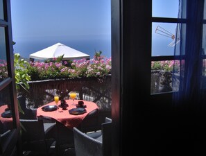Balcony - Modern Holiday Home With Balcony With sea and Mountain Views no Teide-view (Icod de los Vinos)